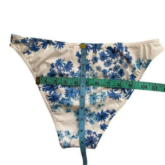 NWOT Free People Peony Bikini Pant Bottom
Hi Line in Flannel Blue Floral Size 10 - Picture 7 of 10
